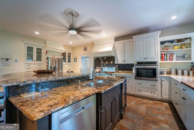 69 Greystone Drive, Cleveland, GA 30528