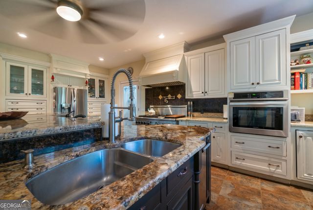 69 Greystone Drive, Cleveland, GA 30528