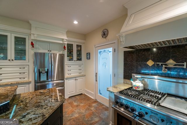 69 Greystone Drive, Cleveland, GA 30528