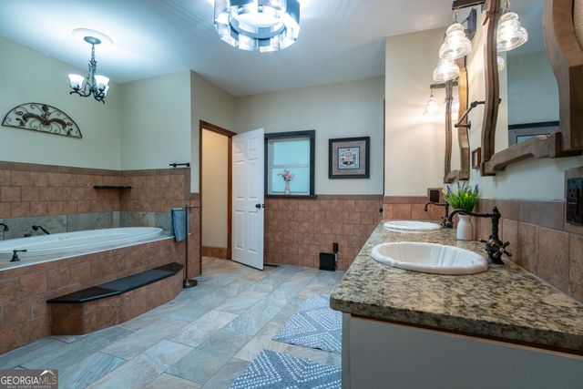69 Greystone Drive, Cleveland, GA 30528