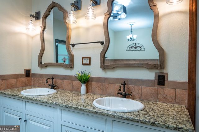 69 Greystone Drive, Cleveland, GA 30528