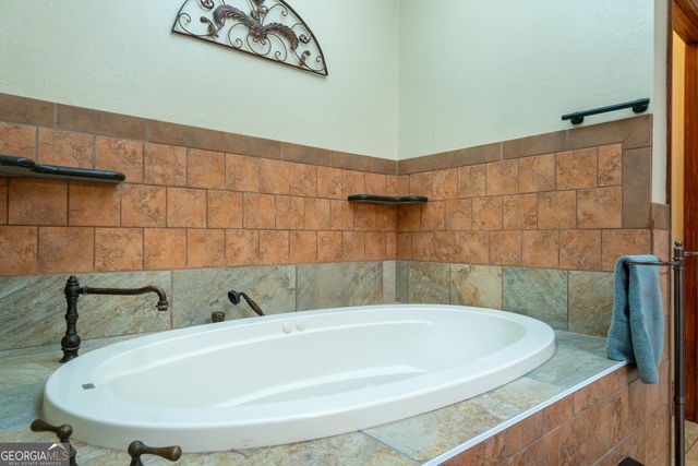 69 Greystone Drive, Cleveland, GA 30528