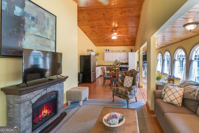 69 Greystone Drive, Cleveland, GA 30528