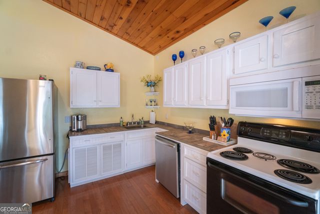 69 Greystone Drive, Cleveland, GA 30528