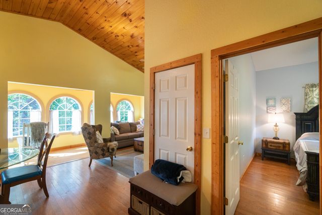 69 Greystone Drive, Cleveland, GA 30528