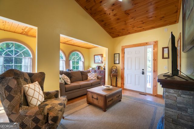 69 Greystone Drive, Cleveland, GA 30528
