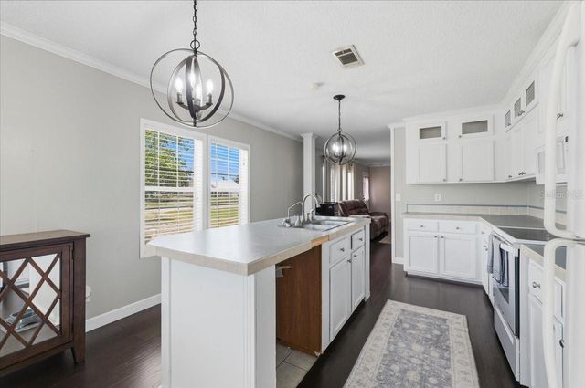 10724 PATHFINDER TRAIL, Lakeland, FL 33809