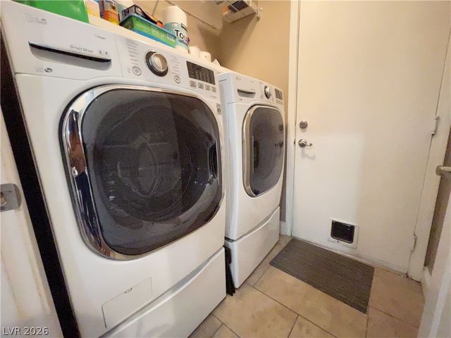 26 Avenida Picasso, Henderson, NV 89074