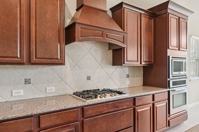 924 Lake Cypress Lane, Little Elm, TX 75068