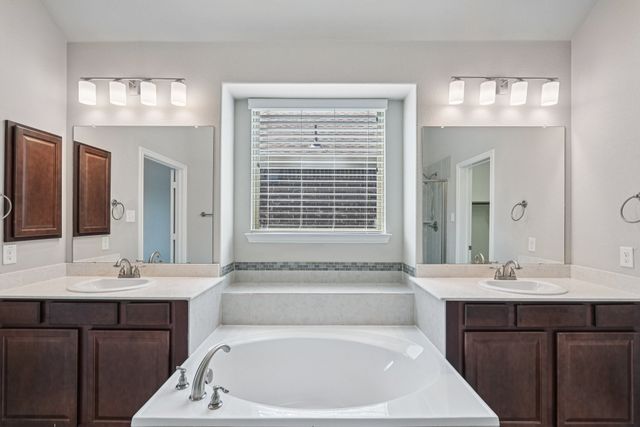 924 Lake Cypress Lane, Little Elm, TX 75068