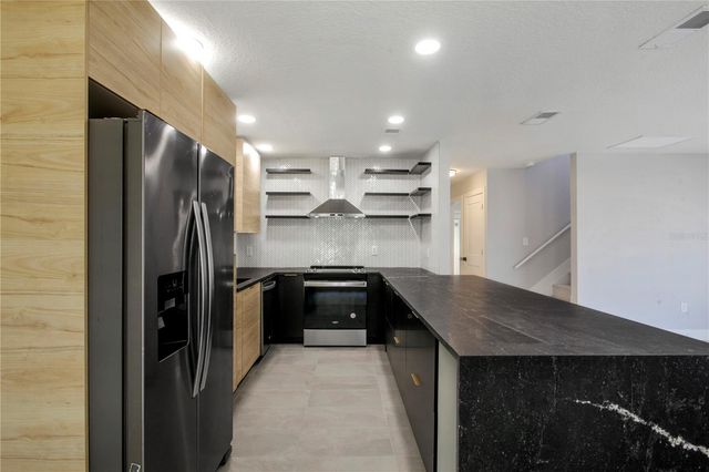 822 POLK STREET, Orlando, FL 32805