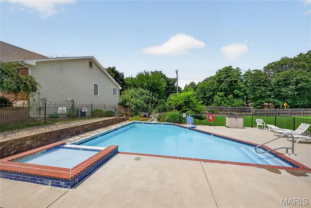 47 Park Place, St Peters, MO 63376
