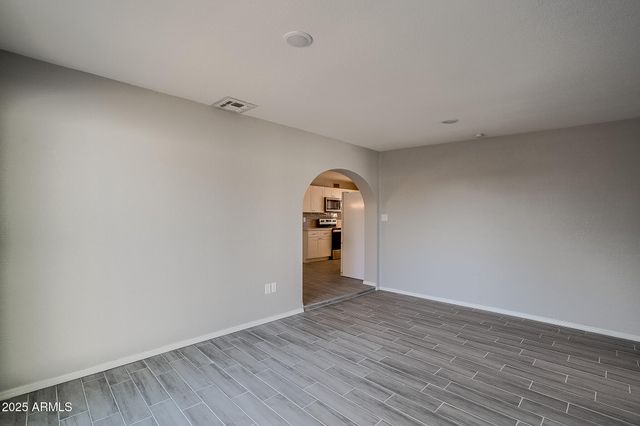 4249 W TOWNLEY Avenue, Phoenix, AZ 85051