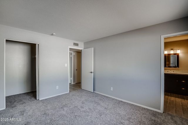 4249 W TOWNLEY Avenue, Phoenix, AZ 85051