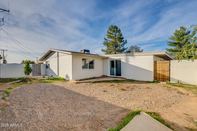 4249 W TOWNLEY Avenue, Phoenix, AZ 85051
