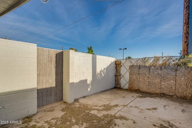 4249 W TOWNLEY Avenue, Phoenix, AZ 85051