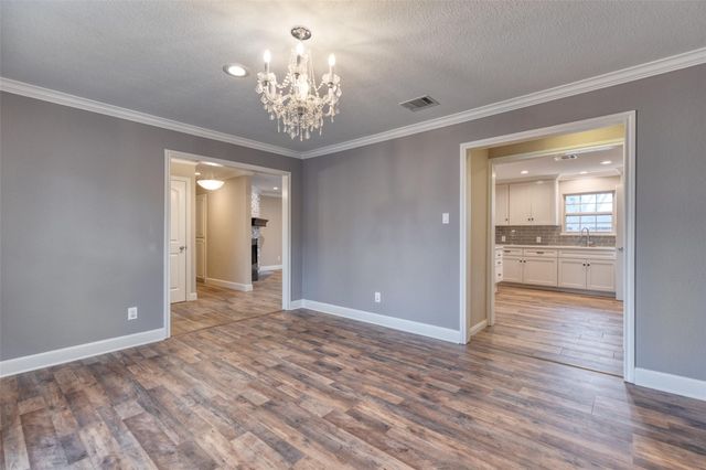 810 Vogel DR, Lockhart, TX 78644