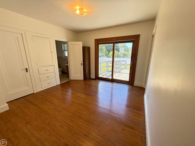 33 High Street, Mt Clemens, MI 48043
