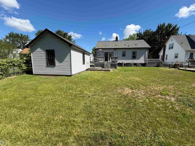 33 High Street, Mt Clemens, MI 48043
