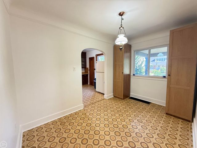 33 High Street, Mt Clemens, MI 48043