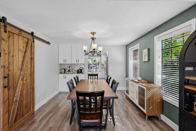 2374 Fairfield Drive, Medford, OR 97504