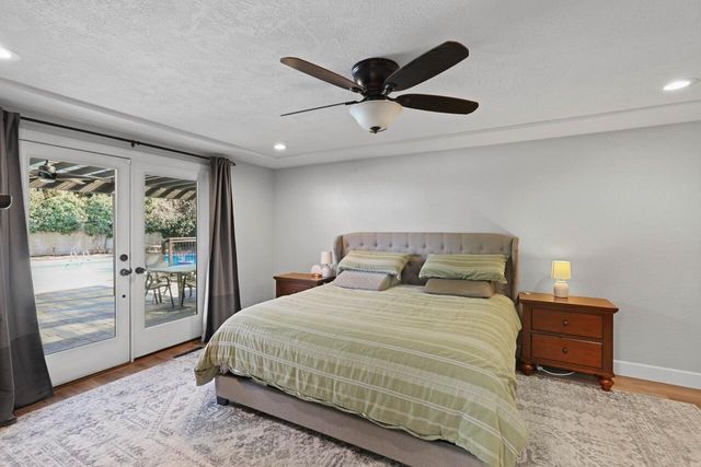 2374 Fairfield Drive, Medford, OR 97504