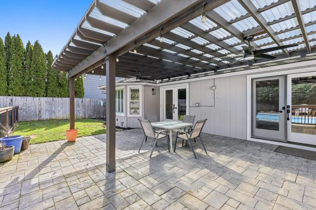 2374 Fairfield Drive, Medford, OR 97504