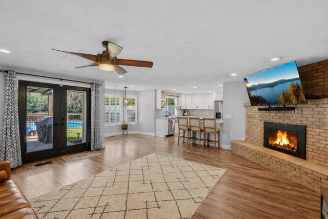 2374 Fairfield Drive, Medford, OR 97504