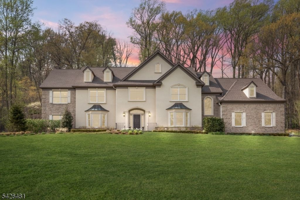 5 Cotswold Ln, Warren Twp., NJ 07059