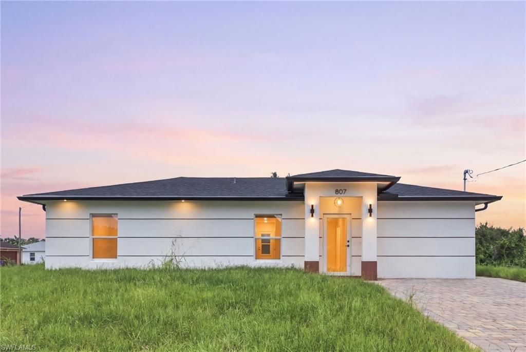 807 Casper Yost ST E, LEHIGH ACRES, FL 33974 — exterior