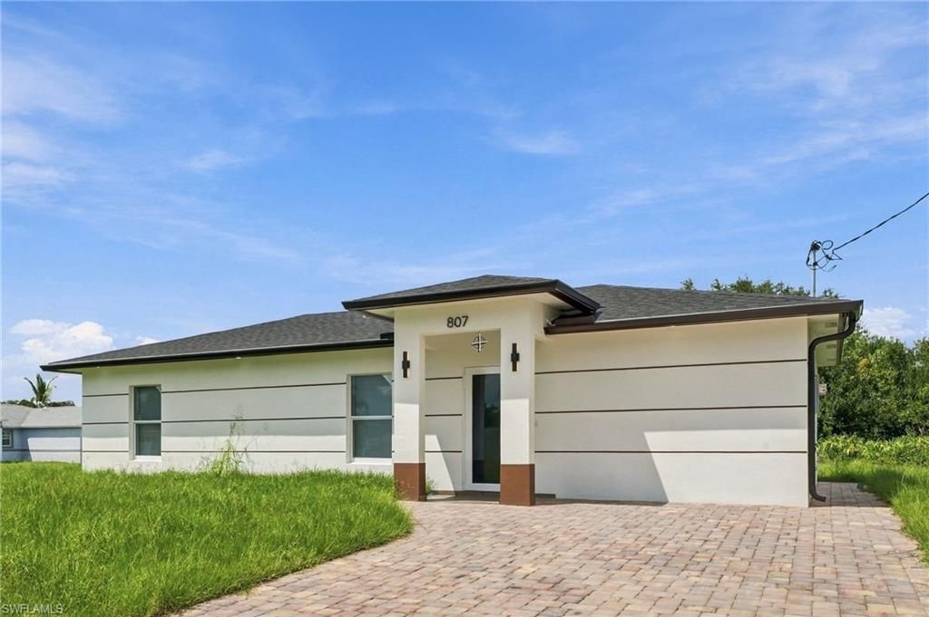 807 Casper Yost ST E, LEHIGH ACRES, FL 33974 — photo 3