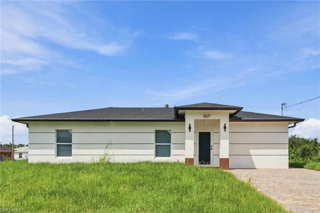 807 Casper Yost ST E, LEHIGH ACRES, FL 33974 — photo 4