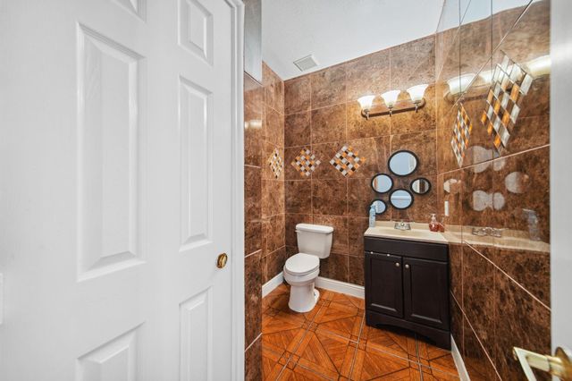 11642 Borderwood Drive, Houston, TX 77013