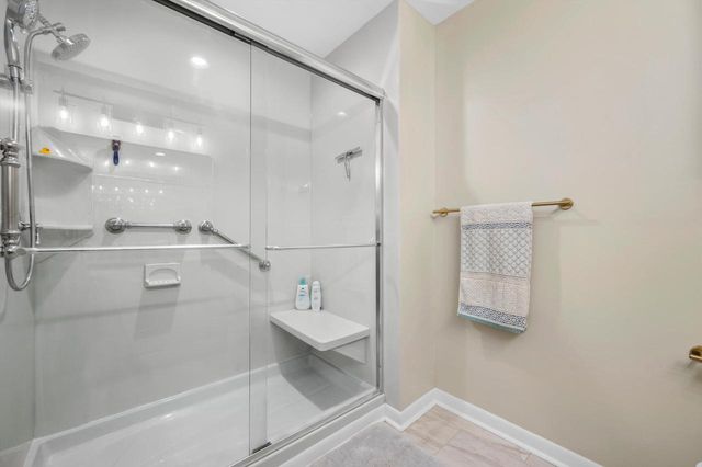 837 S 121st STREET, West Allis, WI 53214