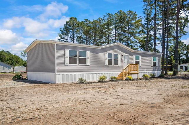 109 G P Smith Ave., Longs, SC 29568
