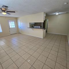 208 NW River RD, Martindale, TX 78655