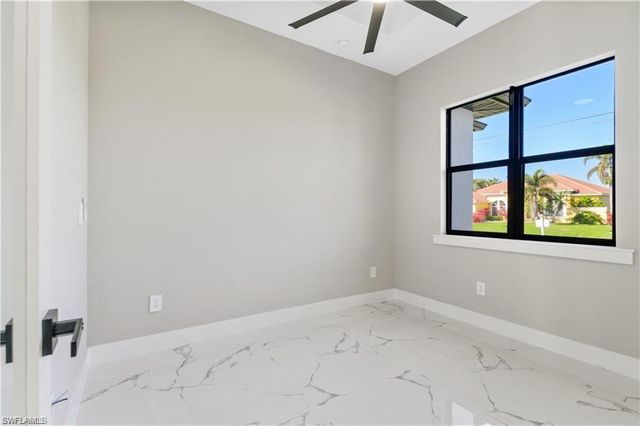 1561 NW 26th PL, Cape Coral, FL 33993