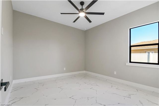 1561 NW 26th PL, Cape Coral, FL 33993