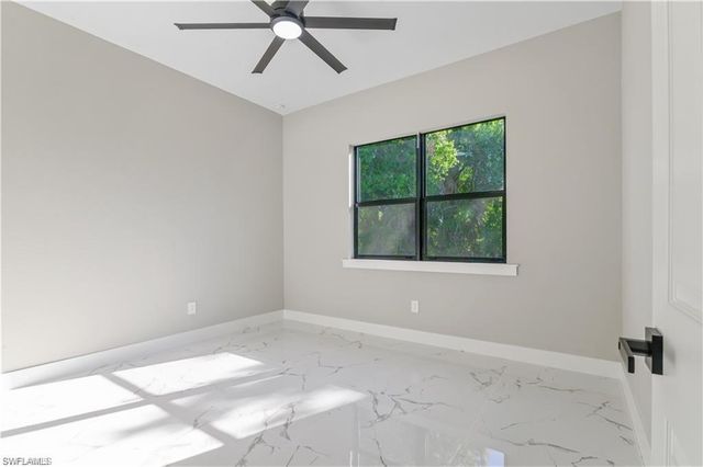 1561 NW 26th PL, Cape Coral, FL 33993