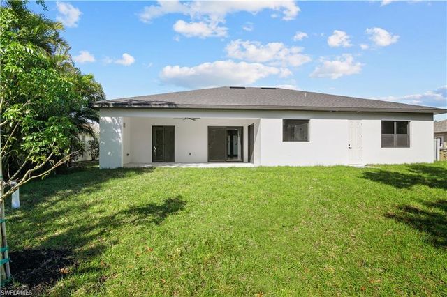 1561 NW 26th PL, Cape Coral, FL 33993