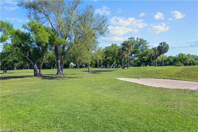 1561 NW 26th PL, Cape Coral, FL 33993