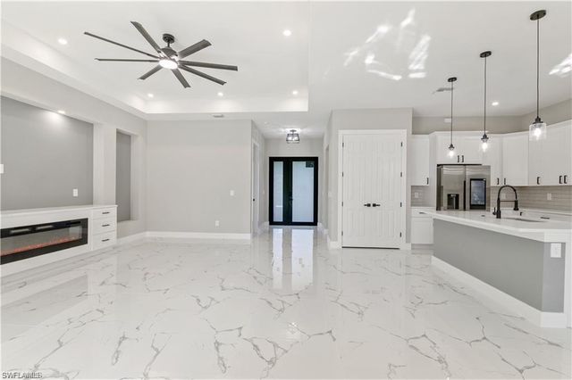 1561 NW 26th PL, Cape Coral, FL 33993