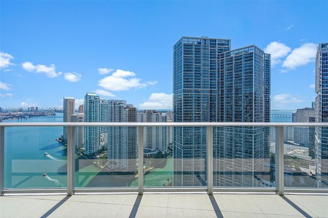 200 Biscayne Boulevard Way 3707, Miami, FL 33131