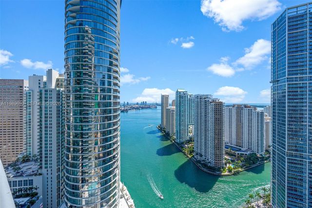 200 Biscayne Boulevard Way 3707, Miami, FL 33131