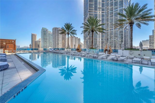200 Biscayne Boulevard Way 3707, Miami, FL 33131