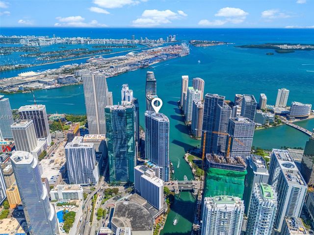 200 Biscayne Boulevard Way 3707, Miami, FL 33131