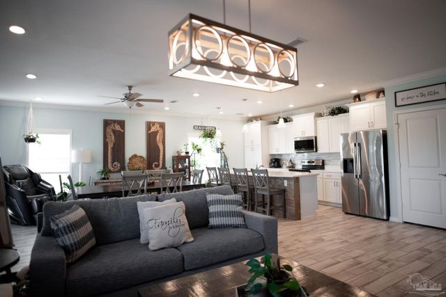 6620 Carlinga Dr, Perdido Key, FL 32507