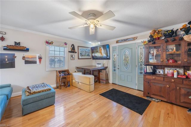 5604 Holly Rd # B, Virginia Beach, VA 23451