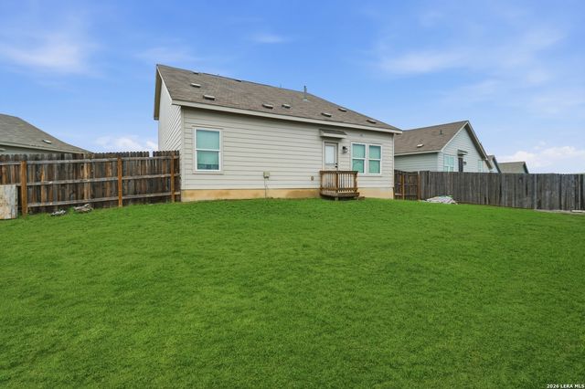 11931 Fuzzy Path, San Antonio, TX 78221