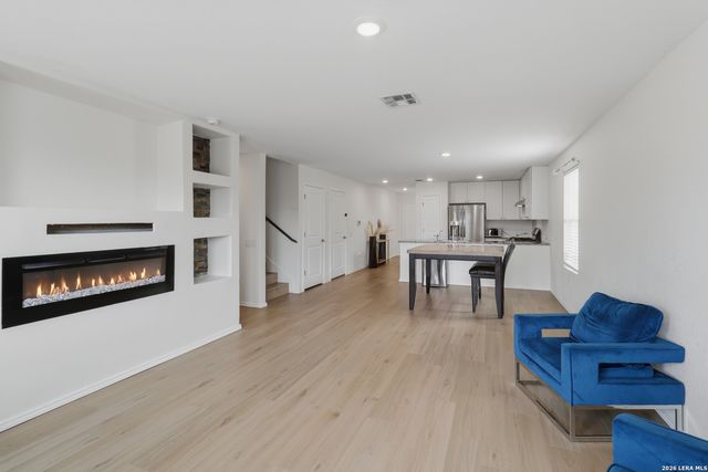 11931 Fuzzy Path, San Antonio, TX 78221